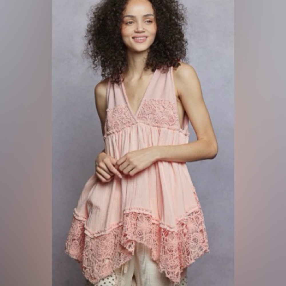 POL Pink Lace-Trim Sleeveless Crochet V-Neck Tank